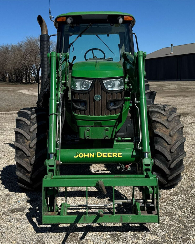 2013 John Deere 6125M
